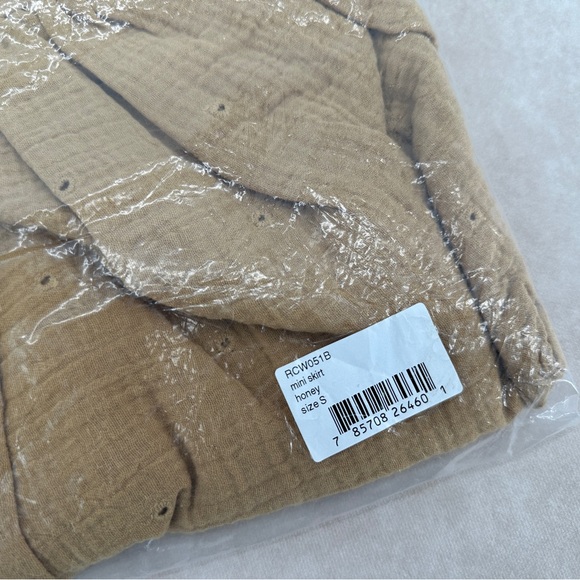 New Rylee + Cru Skirt - Picture 3 of 3